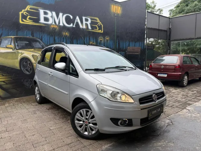 Fiat Idea Attractive 1.4 Fire Flex 8V 5P 2013