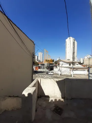 Casa para alugar no Tatuapé, SP: 50m², 1 dormitório, 1 banheiro por R$2500/mês. Ótima loca