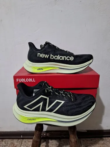 Tênis New Balance Trainer V2