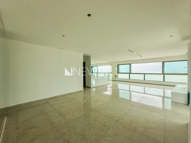 Apartamento à venda com 4 quartos à beira-mar em Boa Viagem