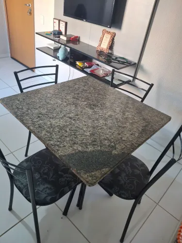 Vende- se