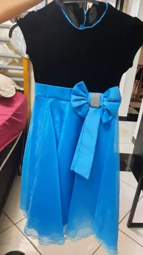 Vestido infantil chique azul e preto