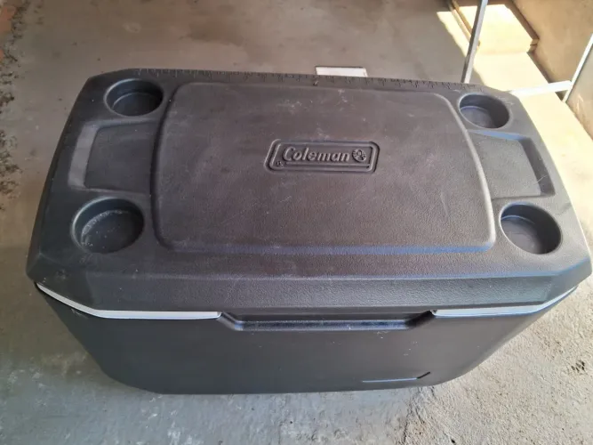 Caixa isopor térmico coleman original usado somente 1 vez 72 litros