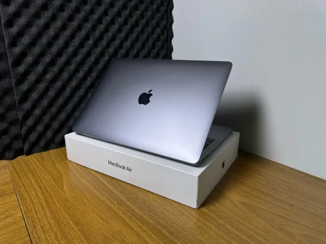 MacBook Air M1