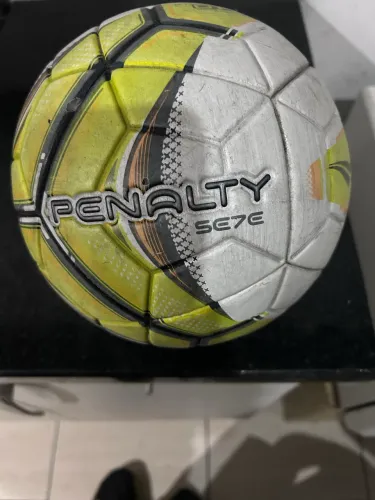 Bola de futebol society da penalty