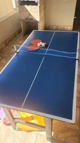 Mesa de ping pong pequena com kit