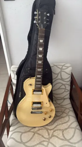 Guitarra Les Paul - Creme Premium - Linda, diferenciada e para vender logo