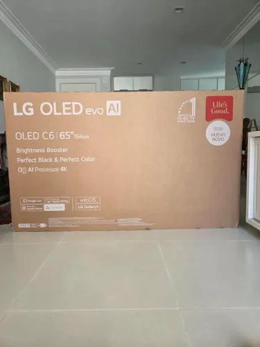 CAIXA VAZIA TV 65? LG, acompanha isopores de proteção