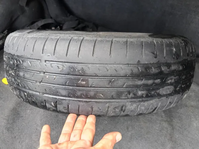 Vendo pneu meia vida 175/75/13