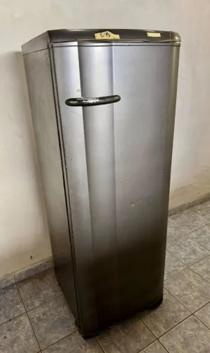 Vendo geladeira usada
