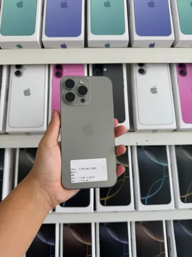 IPHONE 15 PRO MAX 256GB SEMI NOVO - 3 MESES DE GARANTIA LOJA