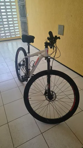 Bicicleta caloi atacama shimano