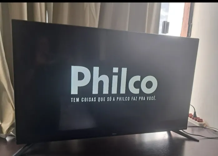 Tv philco 43 polegadas sem grave quase nova sem defeitos tela maravilhosa perfeita sem de