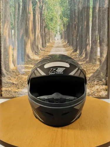 Capacete Moto Esportivo Fechado Pro Tork R8