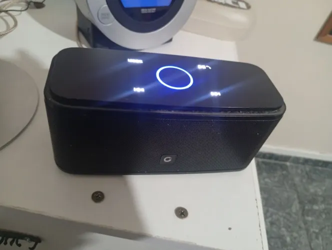 DOSS SoundBox (modelo DS1681), uma caixa de som sem fio com Bluetooth,