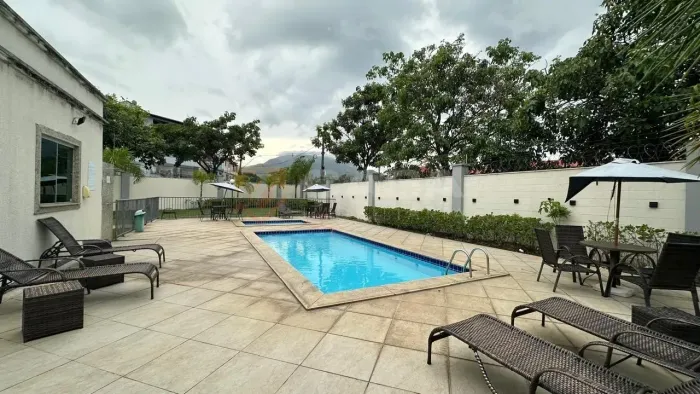 Lindíssima oportunidade 2 quartos em Colina de Laranjeiras