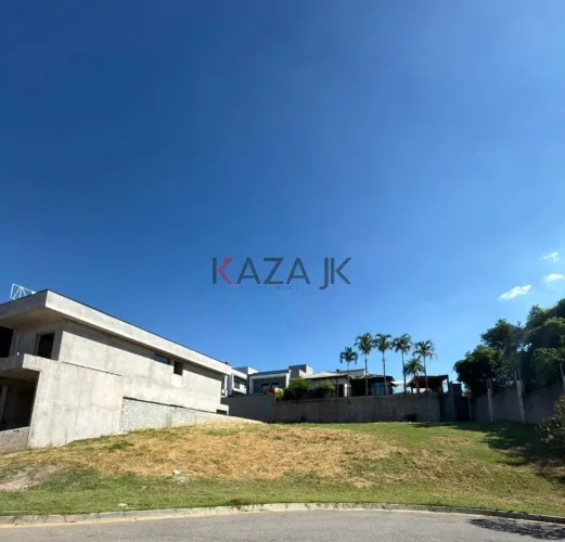 Comprar/vendo: Terreno à venda com 517m², leve aclive, sem vizinho na frente e lateral no 