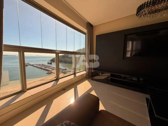 Apartamento alto padrão para alugar em Balneário Camboriú