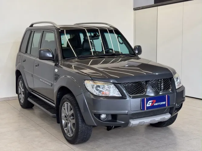 Mitsubishi Pajero TR4 2.0 Flex 16V 4X2 Aut. 2015