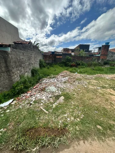 VENDO TERRENO