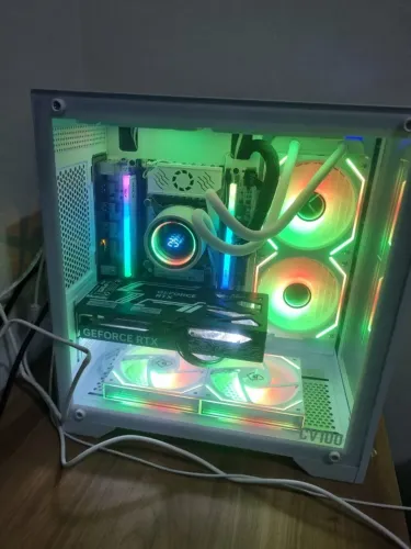 PC Gamer RTX 5060 + 32GB RAM