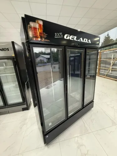ac cervejeira 3 portas total black com vidros aquecidos