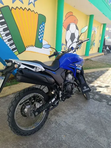 Moto Yamaha XTZ Lander 250