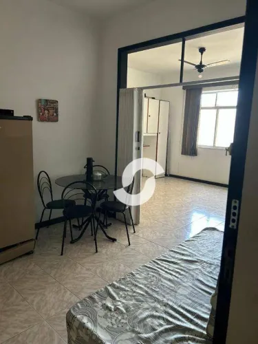 Apartamento com 1 dormitório no miolo do comércio, 50 m² por R$ 190.000 - Centro - Niterói