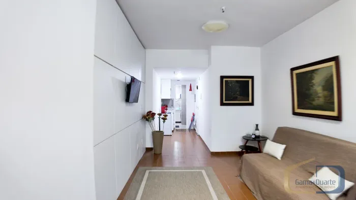 Excelente apartamento mobiliado no coração do Centro do Rio, a apenas 10 minutos do metrô