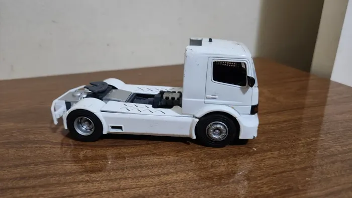 Carrinho Caminhão Miniatura Mercedes Benz Saico Escala 1/43