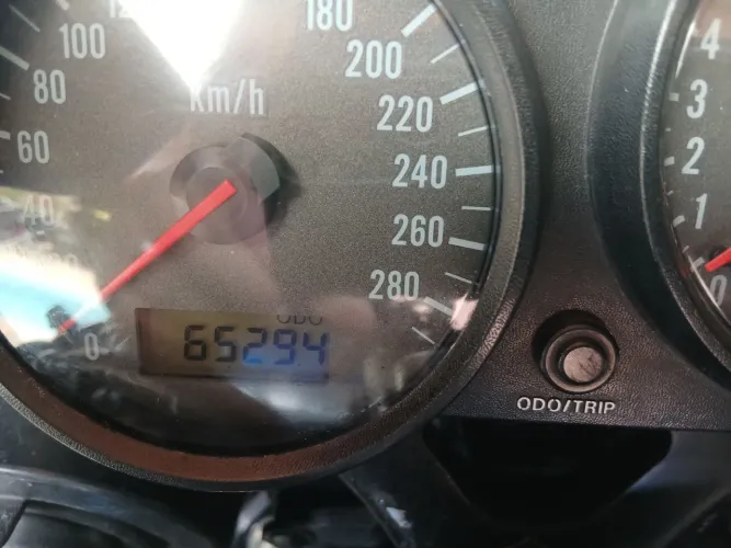 Kawasaki raridade na cor azul.