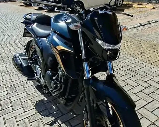 FZ25 250cc Ótimo Custo-Benefício