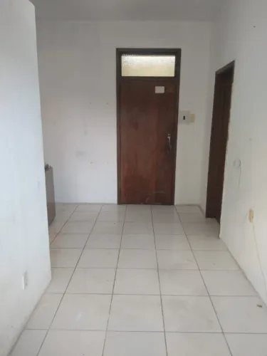 ALUGO SALA SULACAP 3. ANDAR- AV SETE 15 M2