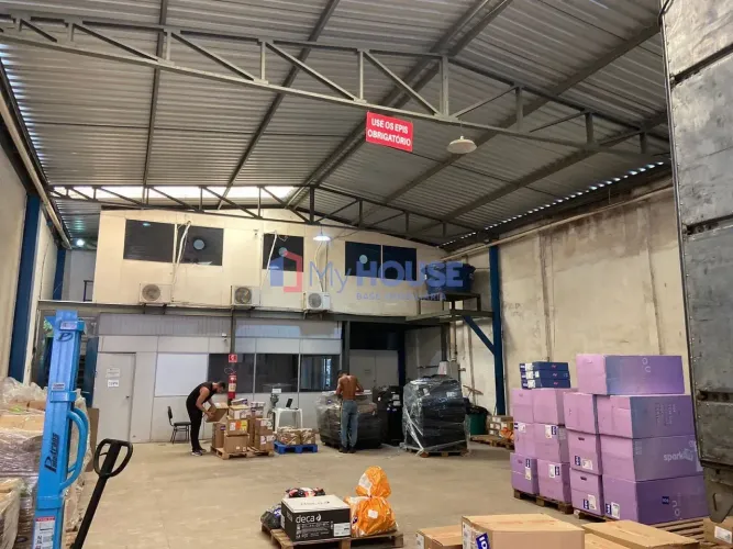 Galpão / Pé direito alto / entrada para carreta / para locação, Av. Ubaitaba, Ilhéus, BA