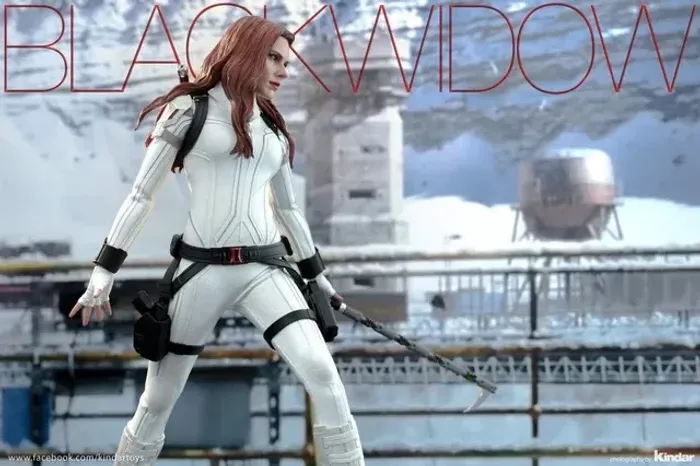 Black widow viúva negra snow suit traje branco nova e completa