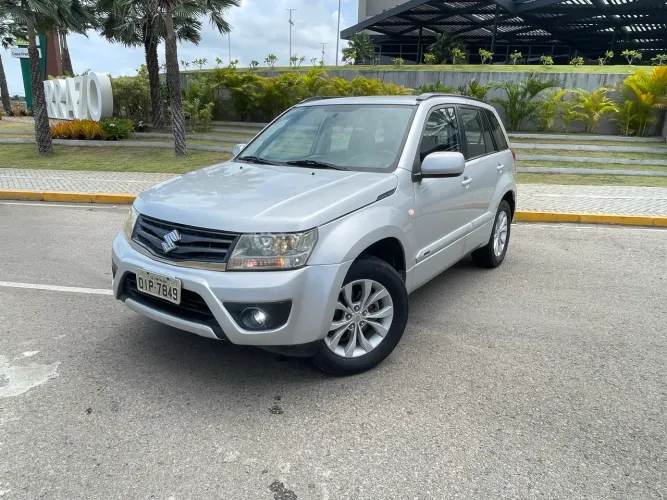 Suzuki Grand Vitara 2.0 16V 4x2/4x4 5P Mec. 2013