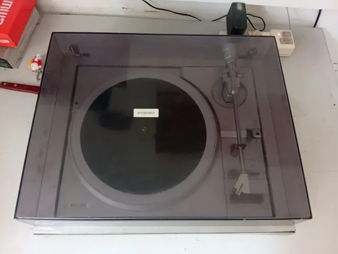 Toca discos PHILIPS FP 212 STEREO RECORD PLAYER .