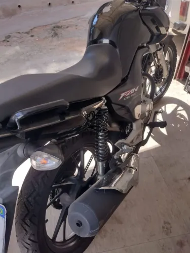 Moto pra trabalho em dia