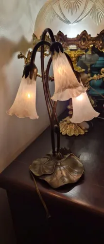 Luminária 3 tulipas