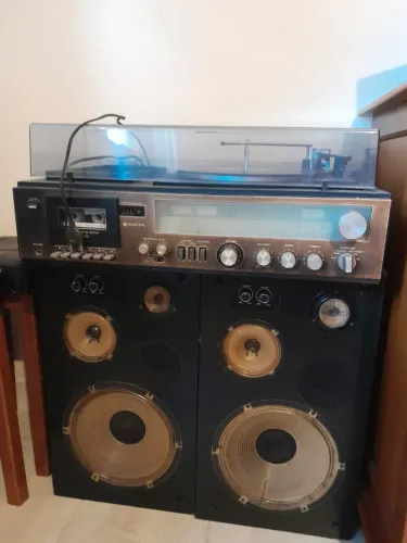 Vendo som 3x1 sanyo funcionando.