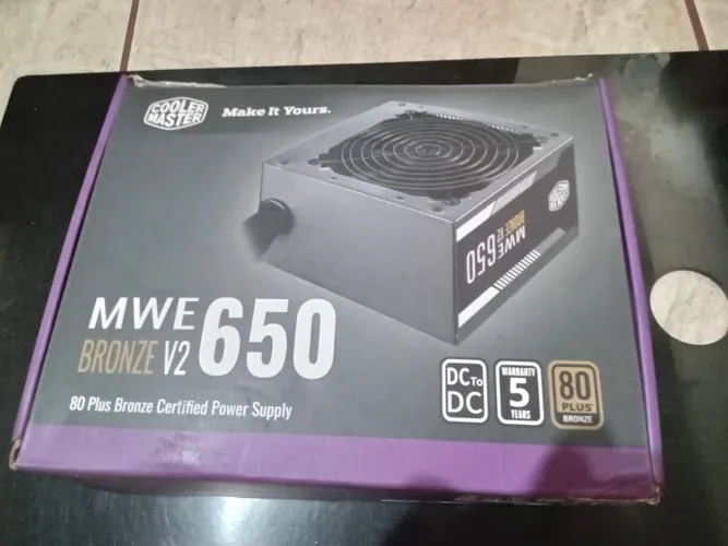 Fonte Cooler Master 650W 80 Plus Bronze V2 Usada