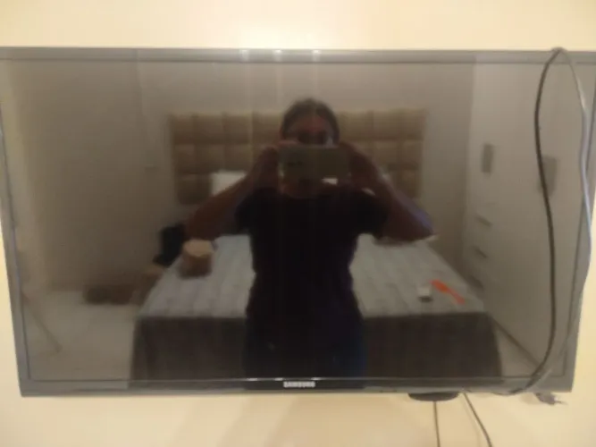 TV SANSUNG COM FONTE QUEIMADA 