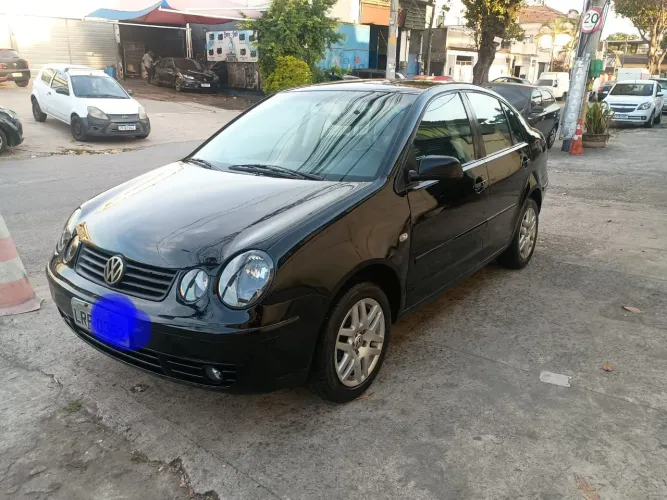 Volkswagen Polo Sedan 1.6 MI 101cv 8V 4P 2004