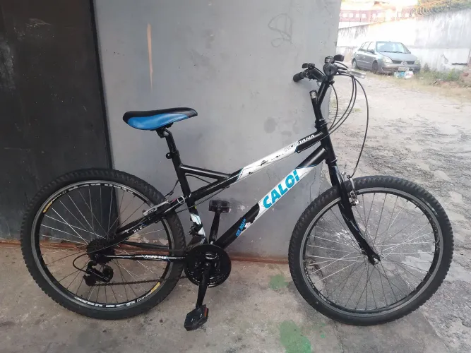 Bicicleta caloi com marchas aro 26