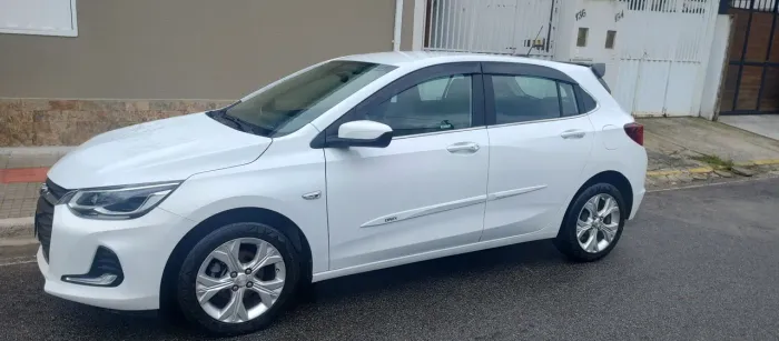 Chevrolet Onix Hatch Premier 1.0 12V TB Flex Aut. 4P 2022