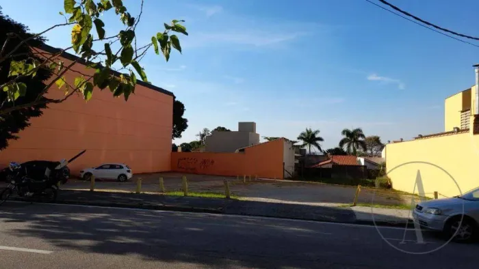 AVENIDA SANTOS DUMONT - TERRENO COMERCIAL - COM ALTA VISIBILIDADE