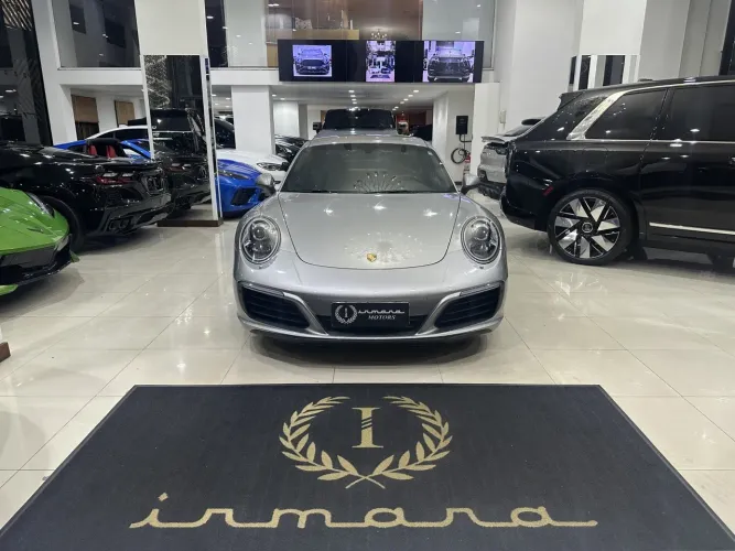 Porsche 911 Carrera 3.0 24V H6 PDK 2017