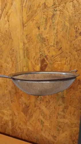 Peneiras de aço inox reforçadas e grandes 