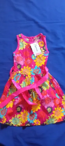 Vendo vestido infantil novo