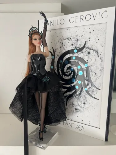 Boneca Integrity Toys
